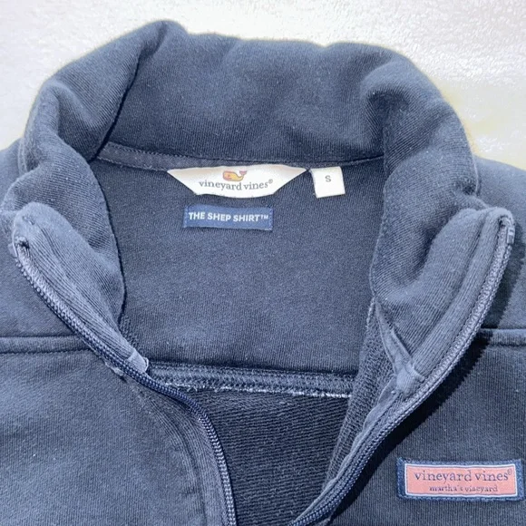Vineyard Vines 1/4 zip Sweater - Picture 3 of 9